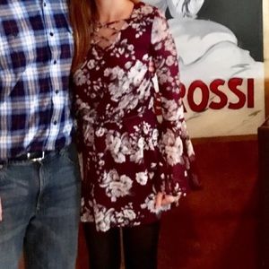 Speechless Bell sleeve chiffon dress